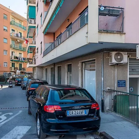 Joivy Cosy Family Flat Near Sturla Beach 公寓 热那亚